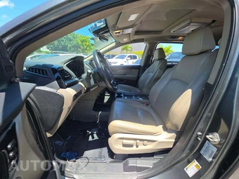 2019 Honda Odyssey Elite 118.1" WB - miniatura 6