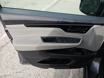2019 Honda Odyssey Elite 118.1" WB - miniatura 9