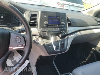 2019 Honda Odyssey LX 118.1" WB - miniatura 11