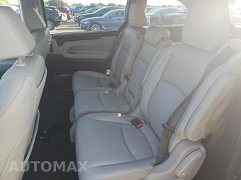 2019 Honda Odyssey Touring 118.1" WB - miniatura 13