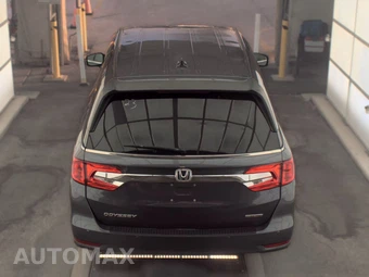 2019 Honda Odyssey Touring 118.1" WB - miniatura 5
