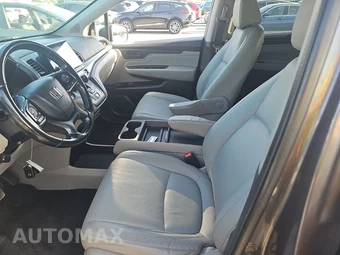 2019 Honda Odyssey Touring 118.1" WB - miniatura 7