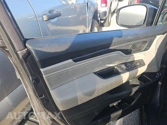 2019 Honda Odyssey Touring 118.1" WB - miniatura 9