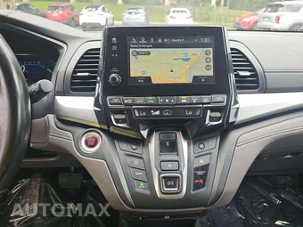 2019 Honda Odyssey Touring 118.1" WB - miniatura 10