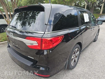 2019 Honda Odyssey Touring 118.1" WB - miniatura 3