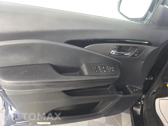 2019 Honda Passport Touring - miniatura 9