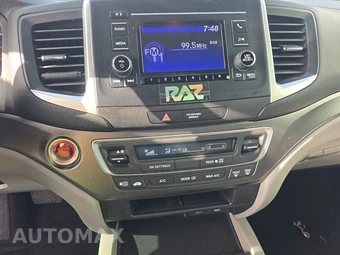 2019 Honda Pilot LX - miniatura 11