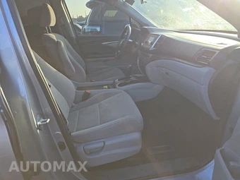 2019 Honda Pilot LX - miniatura 8
