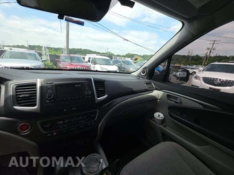 2019 Honda Pilot LX - miniatura 10