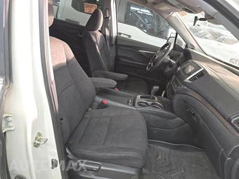 2019 Honda Pilot LX - miniatura 8