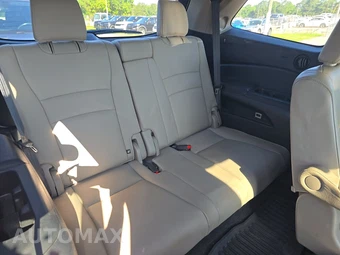 2019 Honda Pilot Touring 7-Passenger – miniatura 14