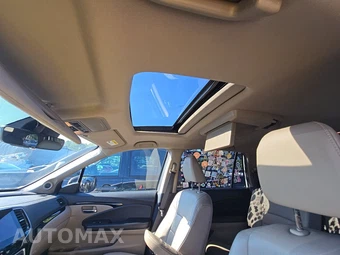 2019 Honda Pilot Touring 7-Passenger – miniatura 18