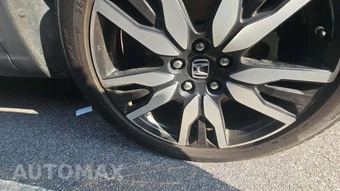 2019 Honda Pilot Touring 7-Passenger – miniatura 23