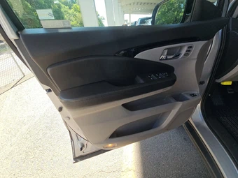 2019 Honda Pilot Touring 7-Passenger - miniatura 9