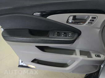 2019 Honda Pilot Touring 8-Passenger - miniatura 9