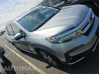 2019 Honda Pilot Touring 8-Passenger - miniatura 3