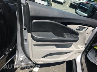 2019 Honda Pilot Touring 8-Passenger - miniatura 9