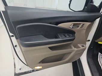 2019 Honda Pilot Touring 8-Passenger – miniatura 9