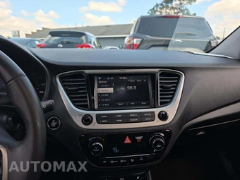 2019 Hyundai Accent Limited – miniatura 10