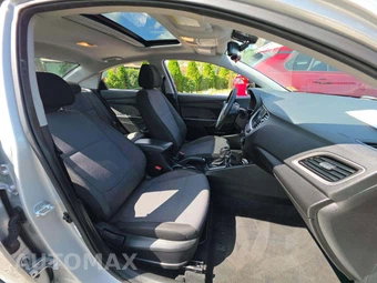 2019 Hyundai Accent Limited – miniatura 18