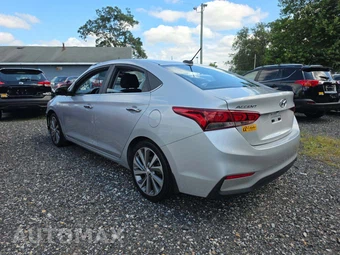 2019 Hyundai Accent Limited – miniatura 2