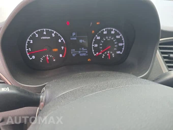 2019 Hyundai Accent SE - miniatura 12