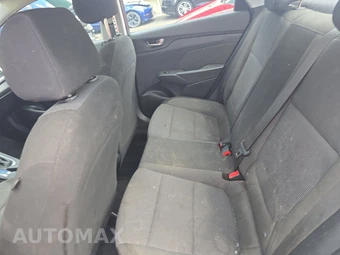 2019 Hyundai Accent SE - miniatura 13