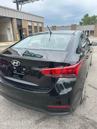2019 Hyundai Accent SE - miniatura 4