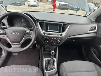 2019 Hyundai Accent SE - miniatura 6