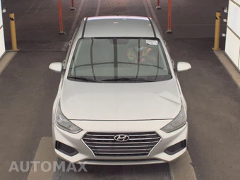 2019 Hyundai Accent SE - miniatura 2