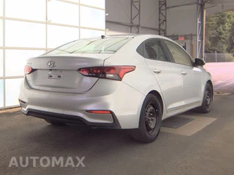 2019 Hyundai Accent SE - miniatura 4