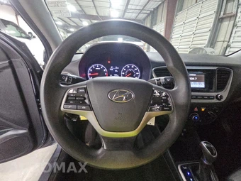 2019 Hyundai Accent SE - miniatura 10
