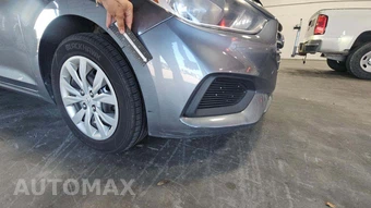 2019 Hyundai Accent SE - miniatura 32