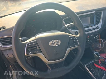 2019 Hyundai Accent SE – miniatura 10