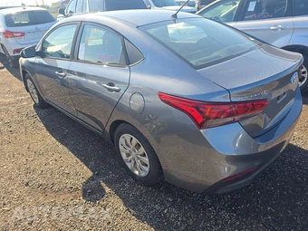 2019 Hyundai Accent SE – miniatura 6