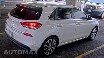 2019 Hyundai Elantra GT Hatchback – miniatura 4