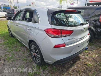 2019 Hyundai Elantra GT Hatchback - miniatura 2