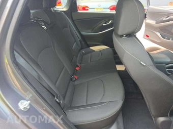2019 Hyundai Elantra GT Hatchback – miniatura 16