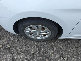 2019 Hyundai Elantra SE Sedan – miniatura 8