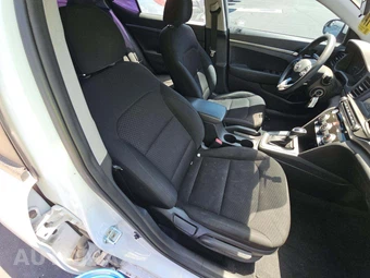 2019 Hyundai Elantra SE Sedan - miniatura 15