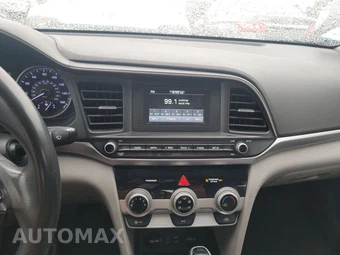 2019 Hyundai Elantra SE Sedan – miniatura 11