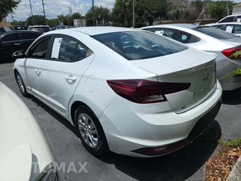 2019 Hyundai Elantra SE Sedan – miniatura 2