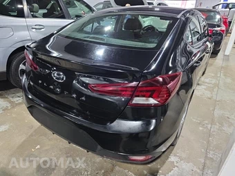 2019 Hyundai Elantra SE Sedan - miniatura 4