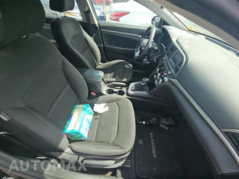 2019 Hyundai Elantra SE Sedan – miniatura 8