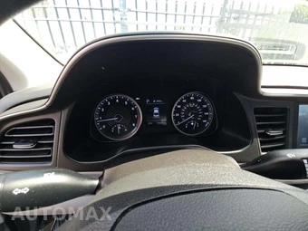 2019 Hyundai Elantra SEL Sedan – miniatura 9