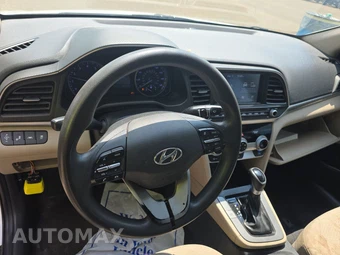 2019 Hyundai Elantra SEL Sedan - miniatura 11