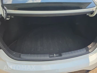 2019 Hyundai Elantra SEL Sedan - miniatura 17