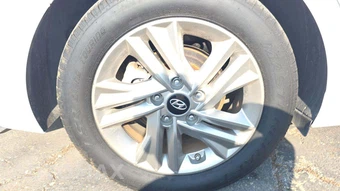 2019 Hyundai Elantra SEL Sedan - miniatura 20