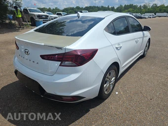 2019 Hyundai Elantra SEL Sedan - miniatura 4