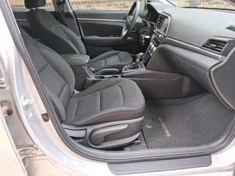 2019 Hyundai Elantra SEL Sedan - miniatura 15